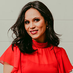 DRA. BRBARA UZEL 