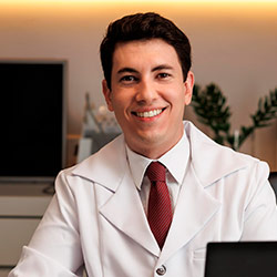 DR. THIAGO AUGUSTO FERRARI 